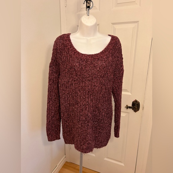 Garage - Knit - Picture 2 of 9